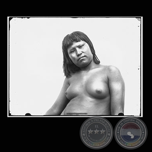 MUJER DE LA TRIBU CHAMACOCO (AONCHI)